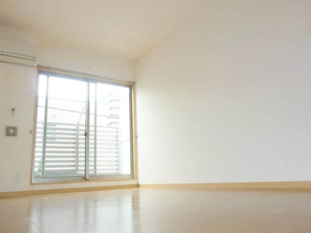 居室・リビング　★広々居室スペース★