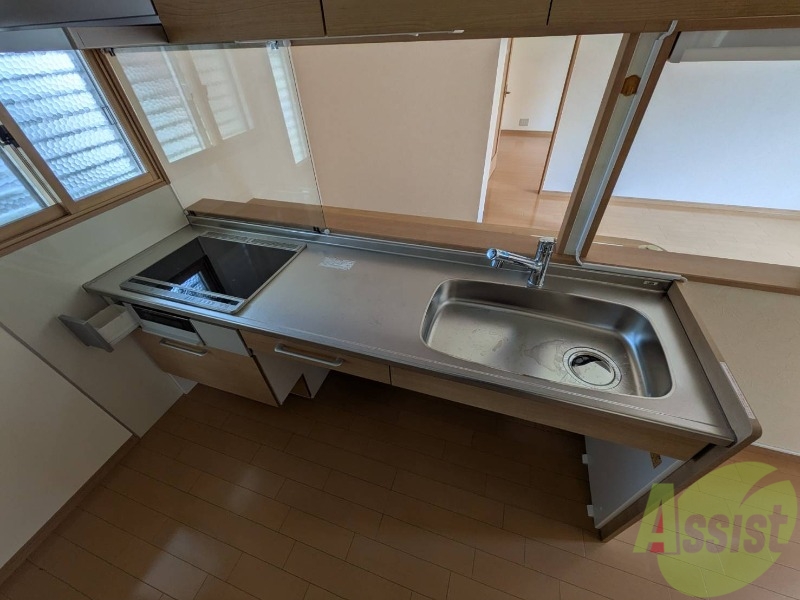 キッチン　キッチンもお料理のしやすいサイズ感がポイントです。