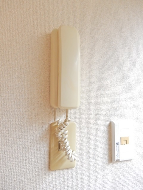セキュリティ　※補修前の参考画像の為、設備等は現況優先。