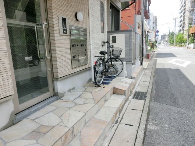 その他　駐輪は邪魔にならないように