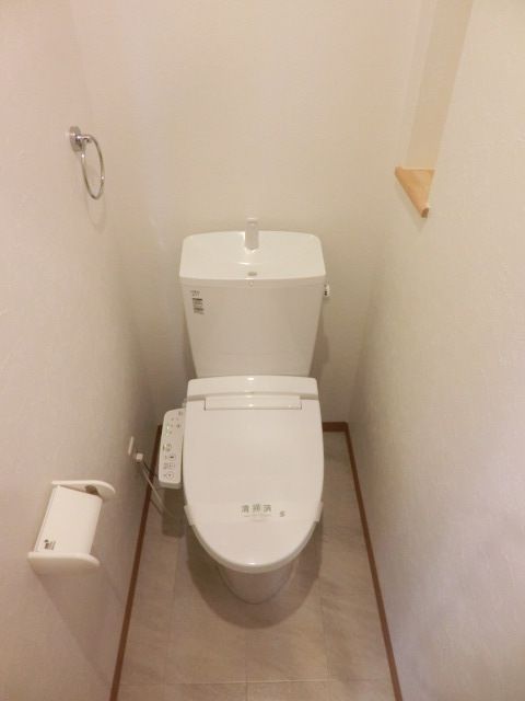 トイレ　ウォシュレット機能付きトイレ