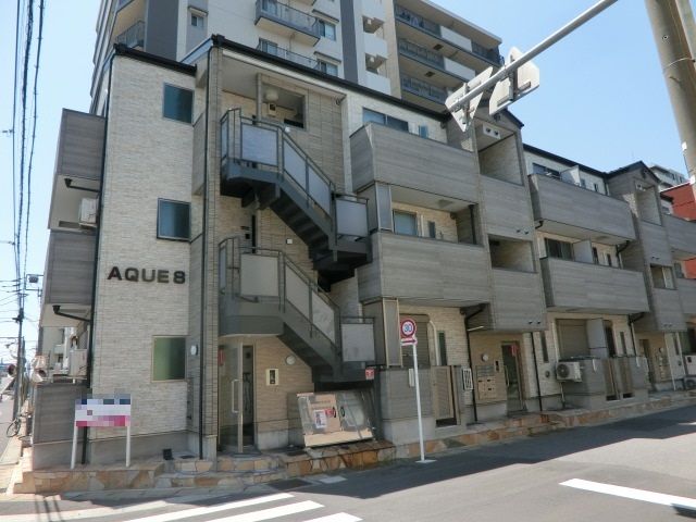 建物外観　蘇我駅まで6分です。