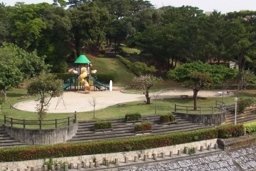 公園　内間西公園（公園）まで83m