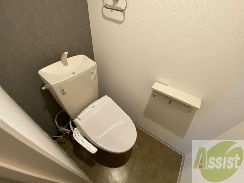 トイレ　こちらはトイレです。清潔感があり、安心して使用できます。