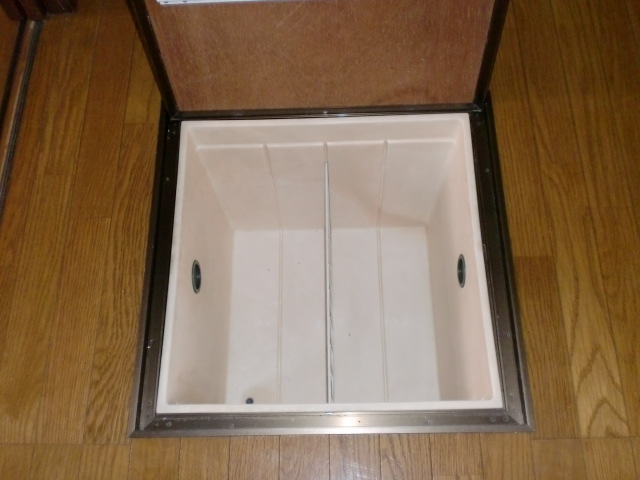 収納　1階のみ、床下収納付