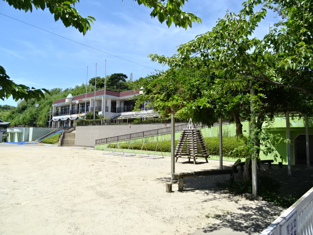 幼稚園・保育園　新居幼稚園（幼稚園・保育園）まで1144m