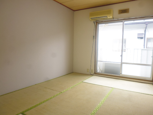居室・リビング　６帖の和室のお部屋