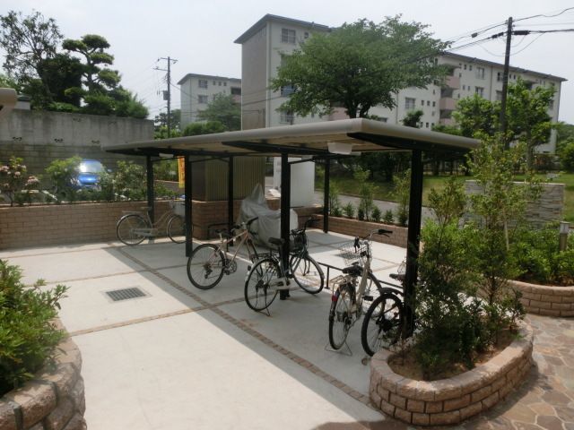 その他共有部分　屋根付駐輪場