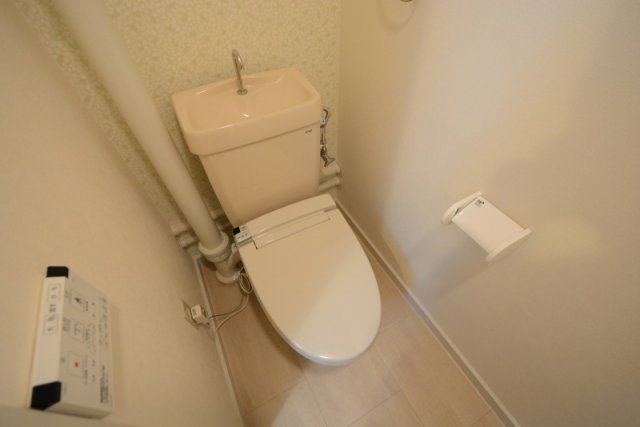 トイレ　コンパクトで使いやすいトイレです♪