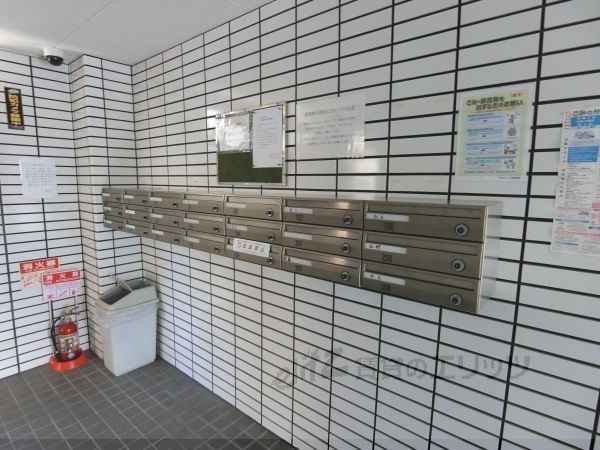 ロビー　集合ポスト
