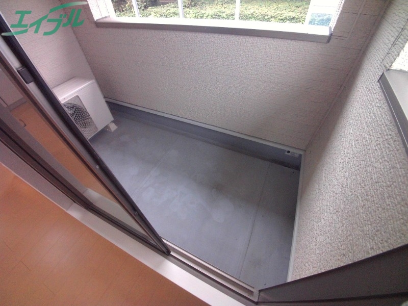 バルコニー　同型部屋写真