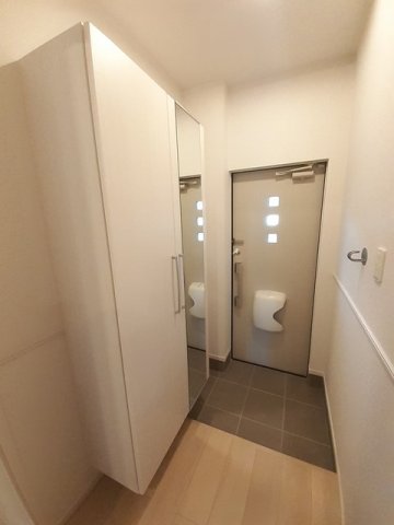 玄関　落ち着いた玄関です