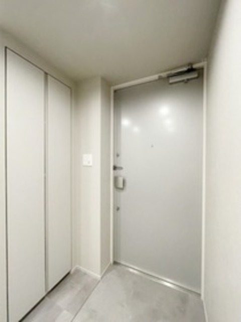 玄関　同仕様の別部屋画像