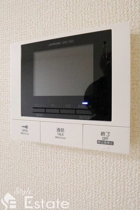 セキュリティ　モニター付きインターホン
