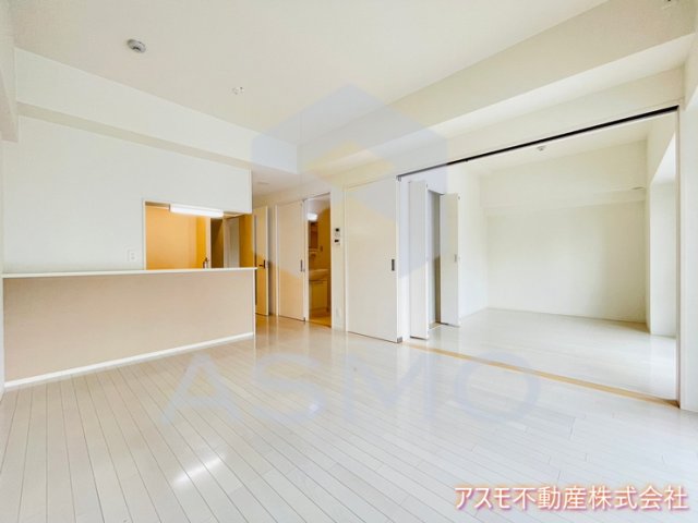 居室・リビング　同マンション別部屋　参考写真