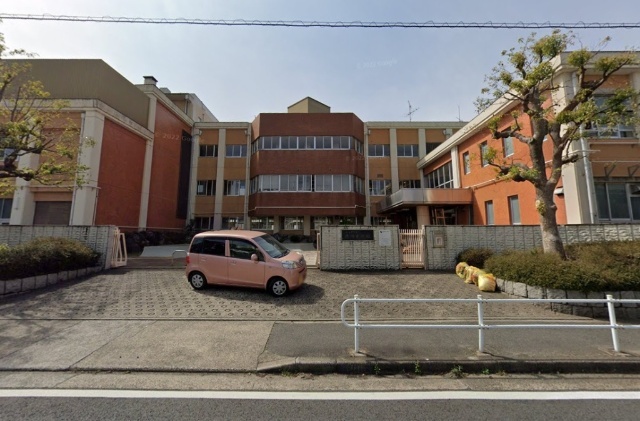 中学校　名古屋市立港明中学校（中学校）まで801m