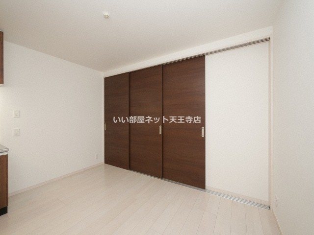 メゾンルシーヌ矢田の居間写真