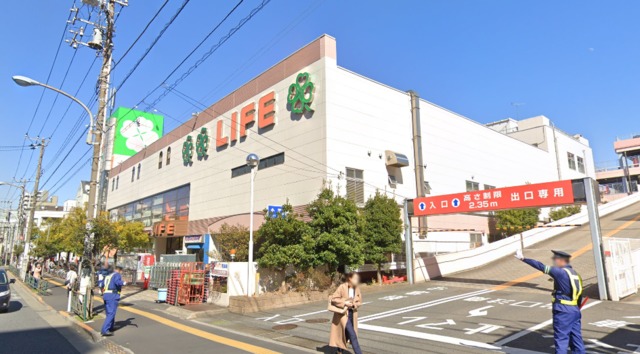 スーパー　ライフ深川猿江店（スーパー）まで394m