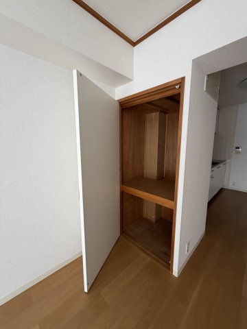 グリーンヒルズ鷹取4号棟の内装写真
