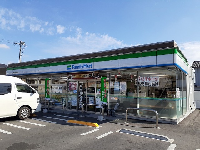 コンビニ　ファミリーマート岡山藤原西町店（コンビニ）まで135m