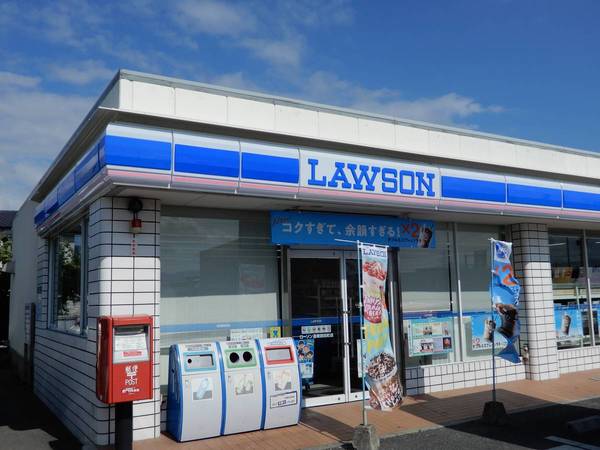 コンビニ　ローソン嘉穂頴田店（コンビニ）まで251m