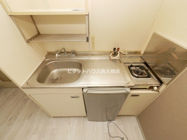 地下鉄四つ橋線 四ツ橋駅 徒歩4分 11階建 築42年のキッチン写真