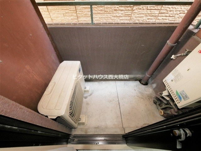地下鉄四つ橋線 四ツ橋駅 徒歩4分 11階建 築42年の内装写真