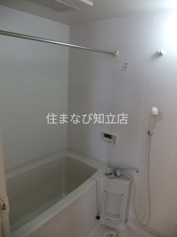 バス・シャワールーム　同型別部屋写真