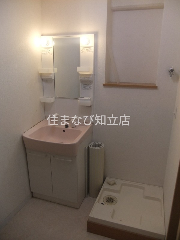 洗面設備　同型別部屋写真