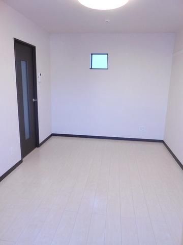 その他部屋・スペース　明るい室内　設備充実