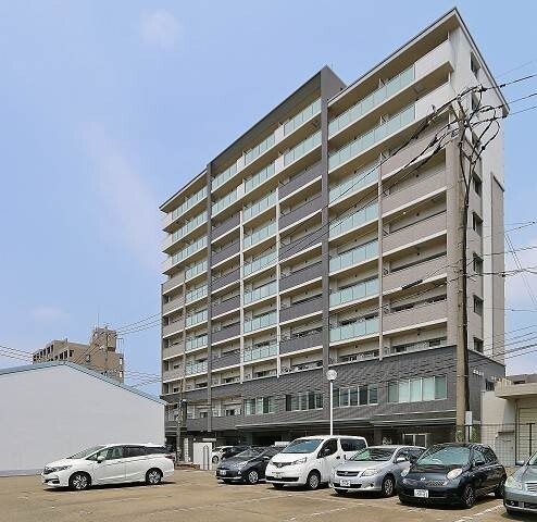 建物外観　デザイナーズマンション！