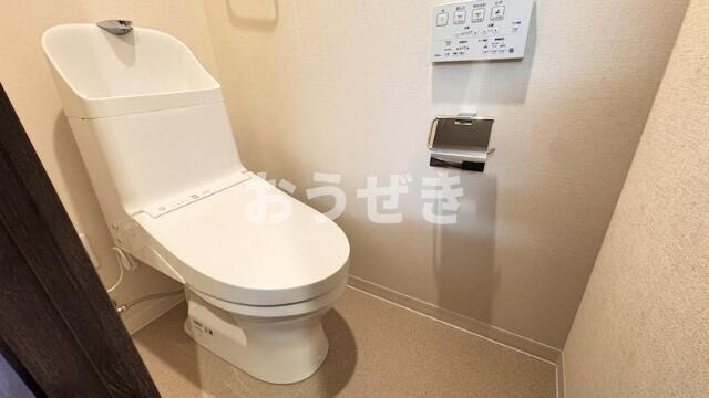 トイレ　※同仕様参考写真