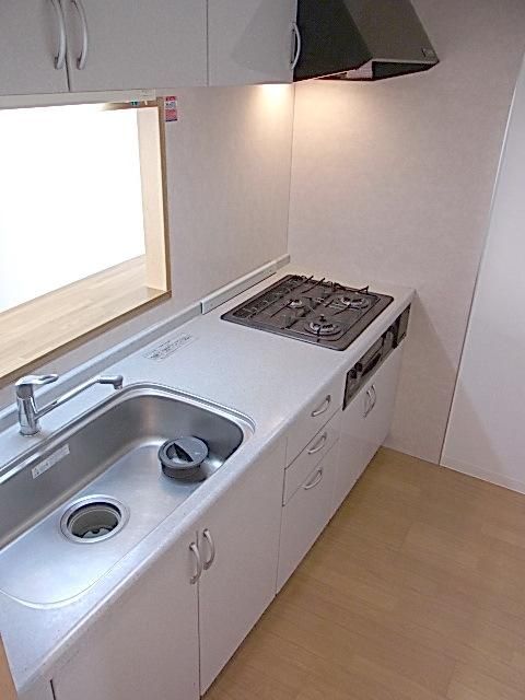 キッチン　★3口ガスコンロ設置済システムキッチン★