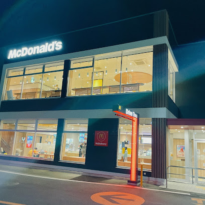 飲食店　マクドナルド加古川店（飲食店）まで724m
