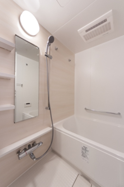 バス・シャワールーム　※写真は同タイプ住戸です。