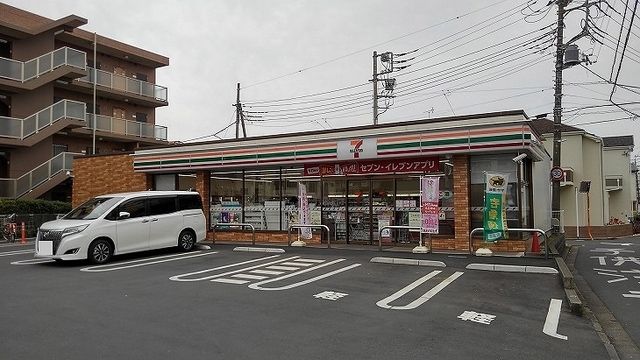 コンビニ　セブンイレブン さいたま上峰店（コンビニ）まで700m