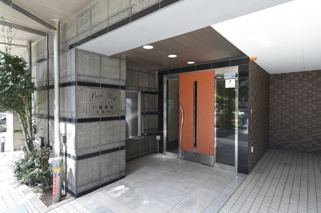 東急池上線 戸越銀座駅 徒歩5分 11階建 築23年の外観写真