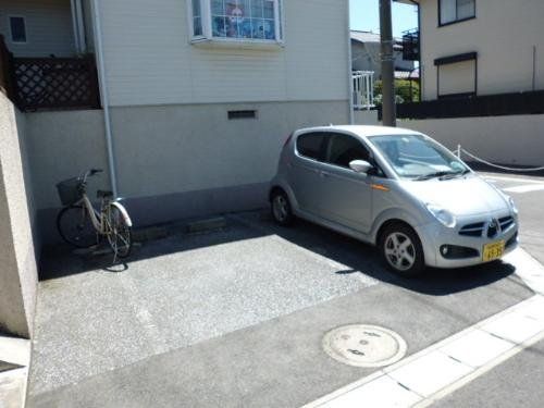 駐車場　駐車場