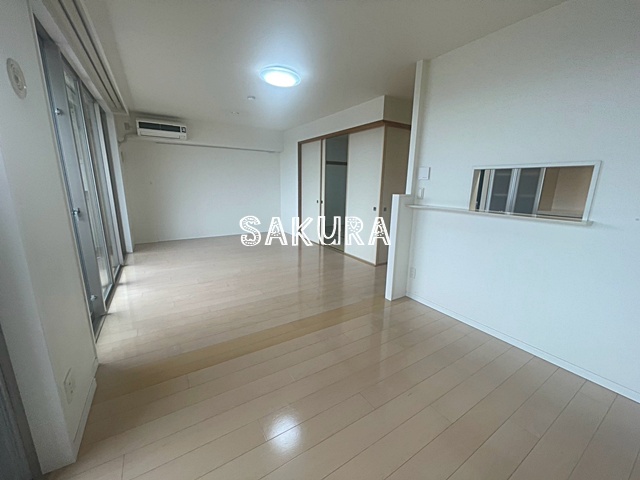 居室・リビング　開放感のあるゆったりとしたお部屋です♪