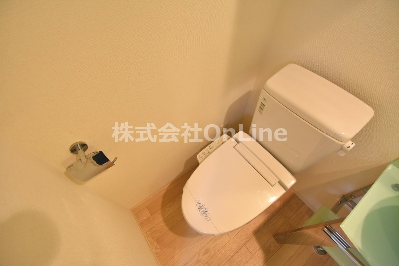 ＪＲおおさか東線 高井田中央駅 徒歩5分 10階建 築12年のトイレ写真