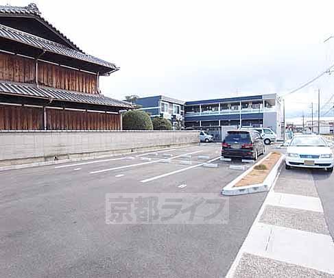 駐車場　ガレージです。