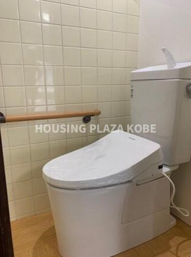 塩屋台2丁目貸家のトイレ写真