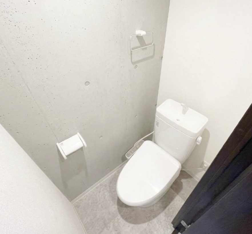 都営新宿線 西大島駅 徒歩4分 5階建 築5年のトイレ写真