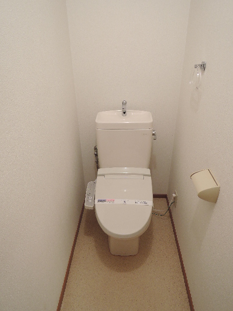 トイレ　ウォシュレット完備のトイレ♪