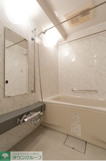 バス・シャワールーム　※写真は同タイプ住戸です。