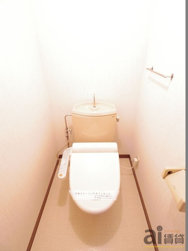 トイレ　※同仕様写真です
