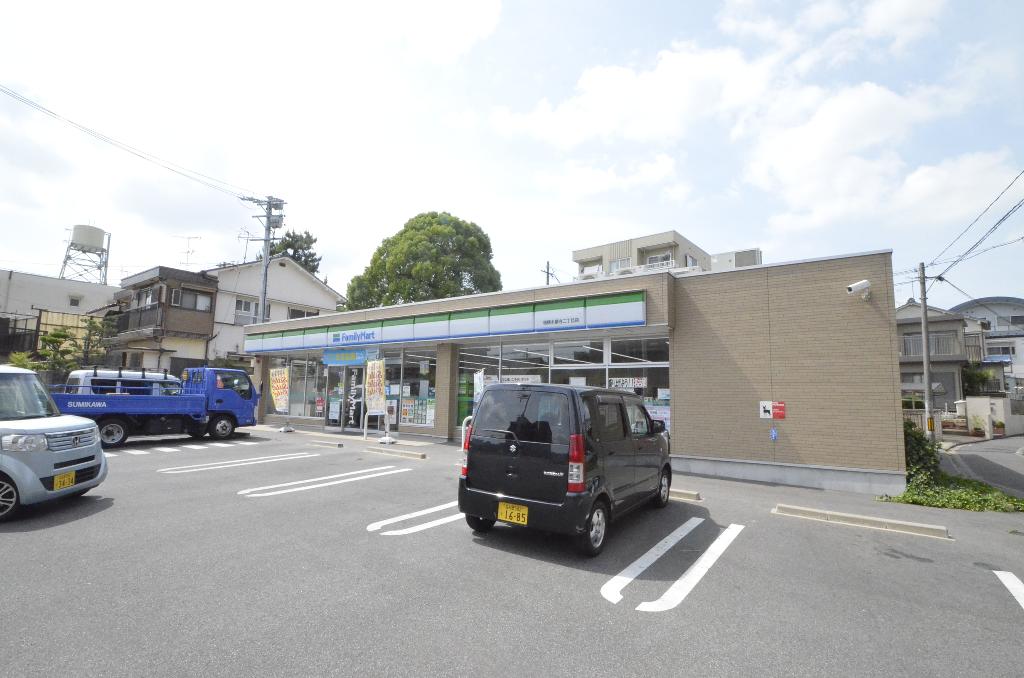 コンビニ　ファミリーマート瑞穂本願寺二丁目店（コンビニ）まで329m