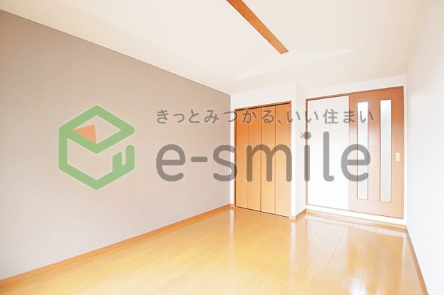 居室・リビング　こちらの居間で趣味の時間をお楽しみください