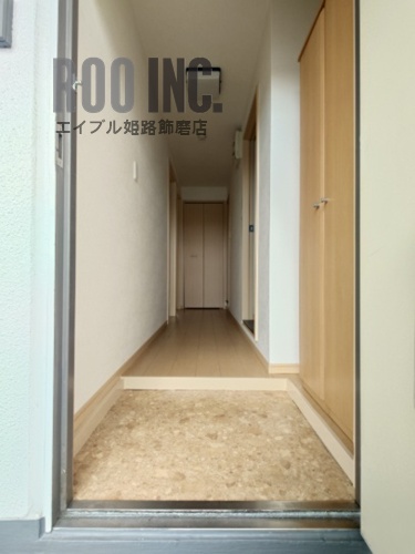 メゾンシャルマンの玄関写真