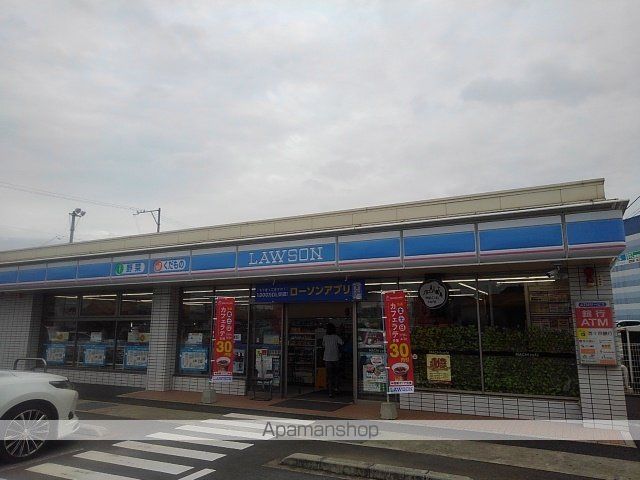 コンビニ　ローソン三豊高瀬町店（コンビニ）まで350m